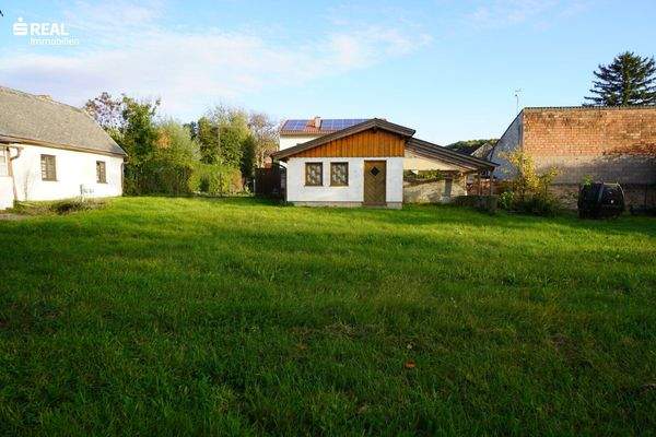 Grundstück Altbestand Gartenhaus
