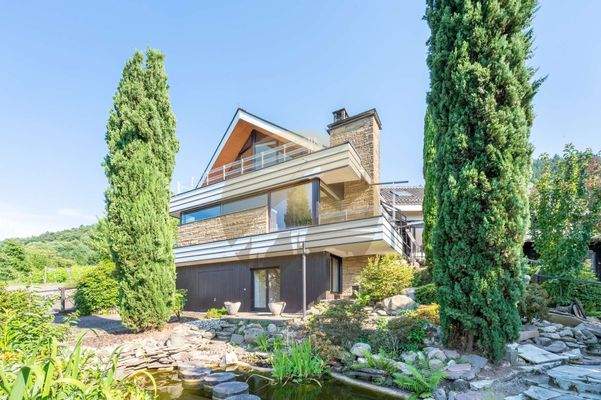 haus-baden-baden-neuweier-aussenansicht-wolf-immobilien