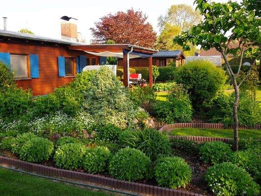 Gartenhaus m. Terrasse