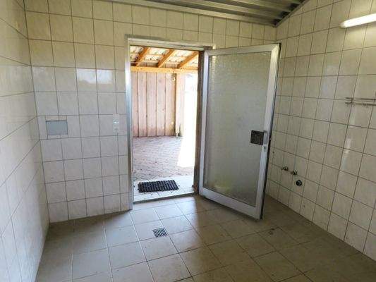 im Raum 2 Gartenhaus 