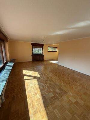 Wohnzimmer sehr hell und freundlich