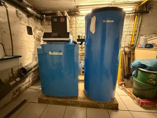 Neuw. Buderus-Gasbrennwertheizung!