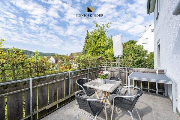 Terrasse mit viel Platz und weitem Blick
