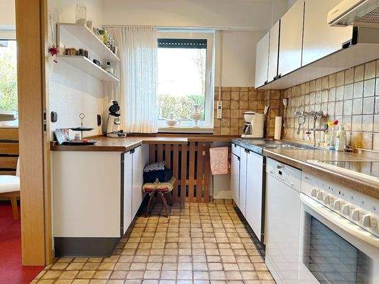 angrenzenden Arbeitsküche.