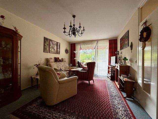 Schöne 3-Zimmer-Whg. mit Balkon, und EBK // Henri-Dunant-Allee, Kronshagen - Photo 2