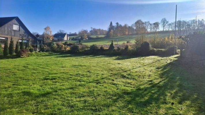 Ihr Gartenparadies mit Blick in die Natur