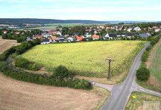 Gesamtes Grundstück