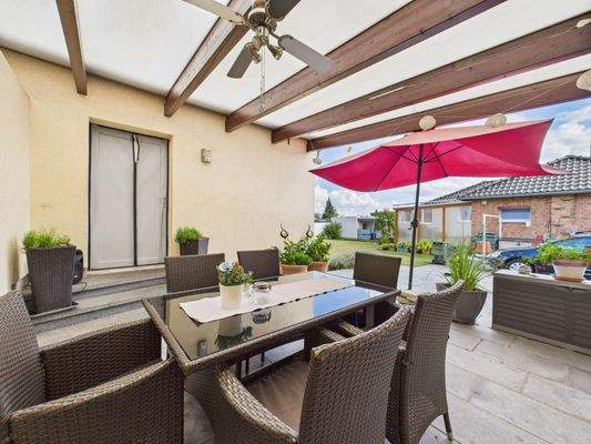 Überdachte Terrasse