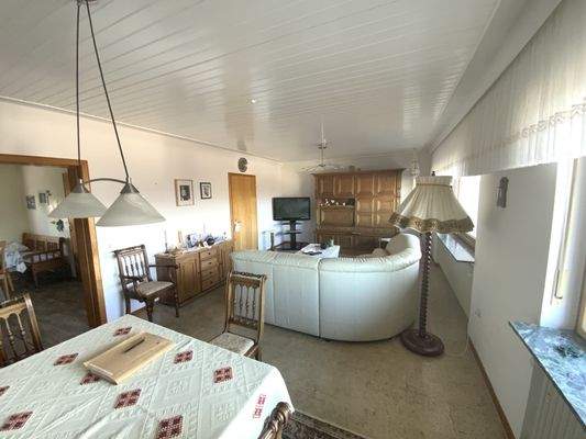 Offener Wohn-/Essbereich