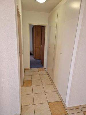 Flur mit Einbauschränken