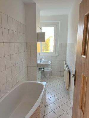 20251002_130138053_iOS