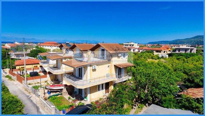 c34e0802451d40b5b9ff26bb5677acb9-original