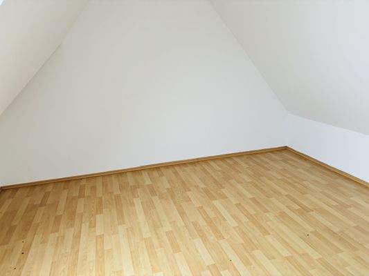 vielseitig nutzbares Studiozimmer