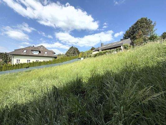 süd-westliche Ansicht des Baugrundstücks