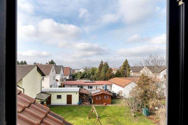 Ausblick aus dem Dachgeschoss.jpg