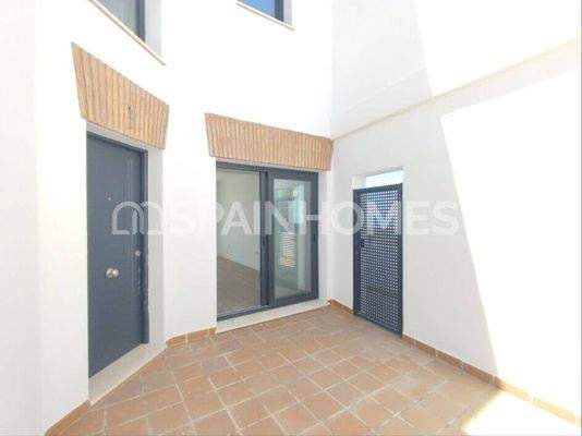 Sea-View Townhouses with Investment Potential in Torros Malaga