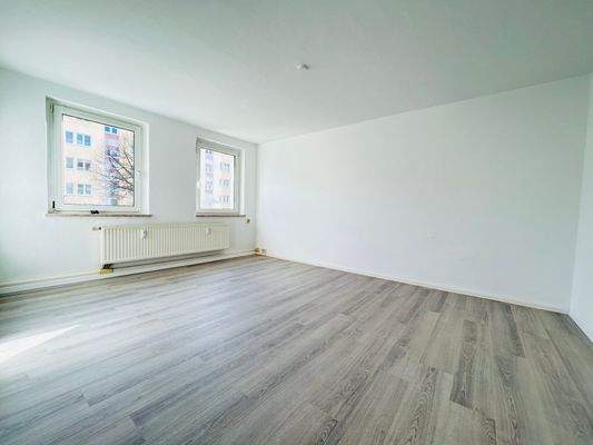 Wohnzimmer Wohnung 1 im EG links