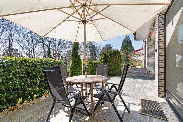 Ein sonniges 4. Zimmer im Sommer.jpg