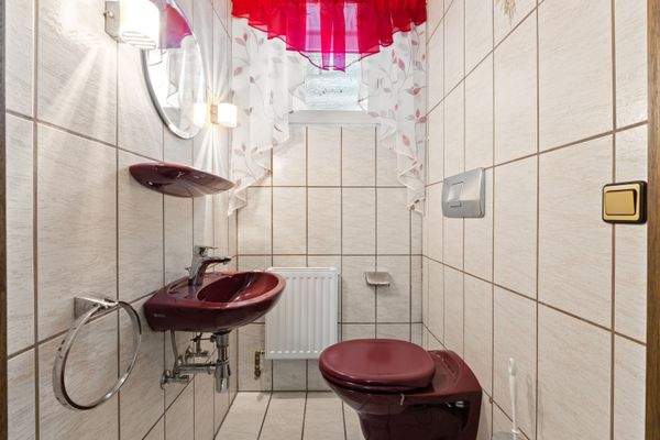 Gäste-WC - Patrick Pfeiffer Immobilien