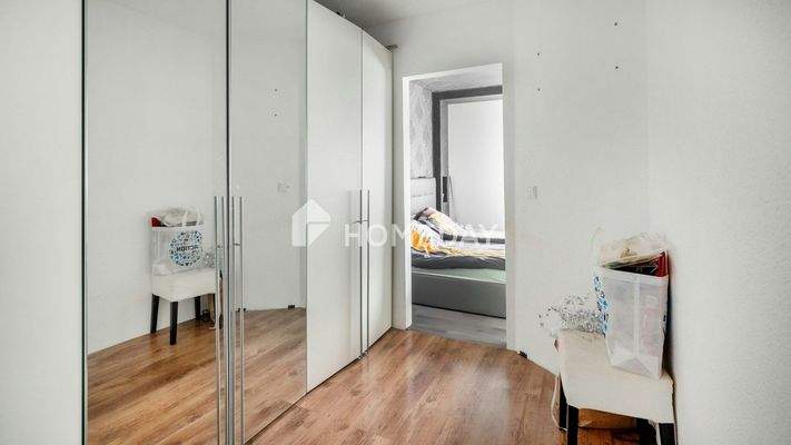 1. OG Ankleidezimmer 2