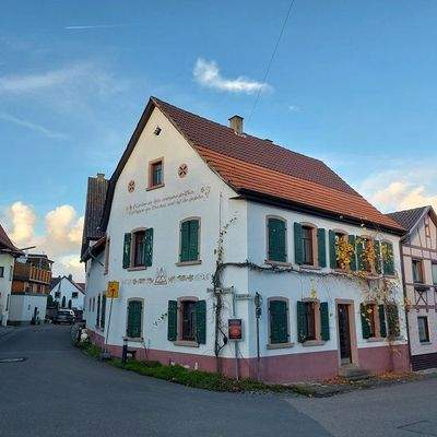 Das Anwesen liegt im alten Ortskern