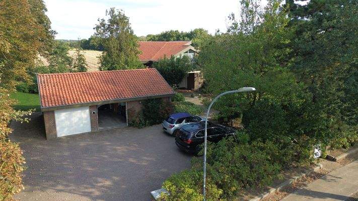 Auffahrt/Doppelgarage