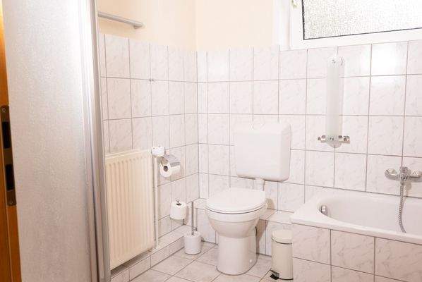 Badezimmer 1. OG