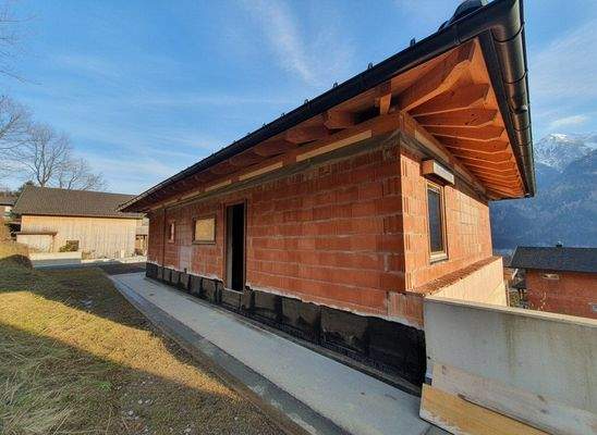 Extraplatz für Prvatsphäre und Zugang im OG