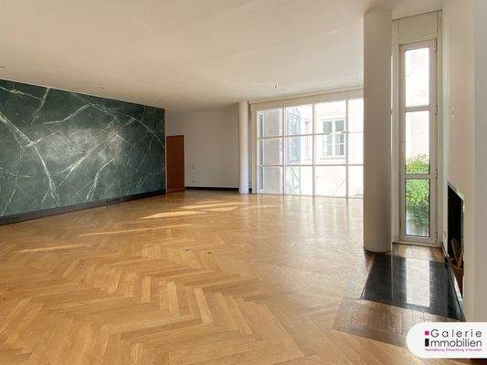 Salon 1. OG unmöbliert