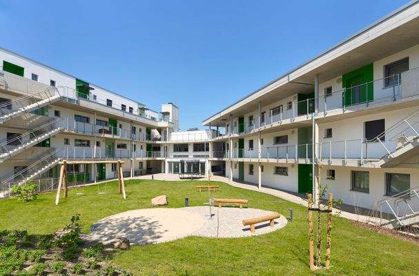  Blick zum Innenhof -