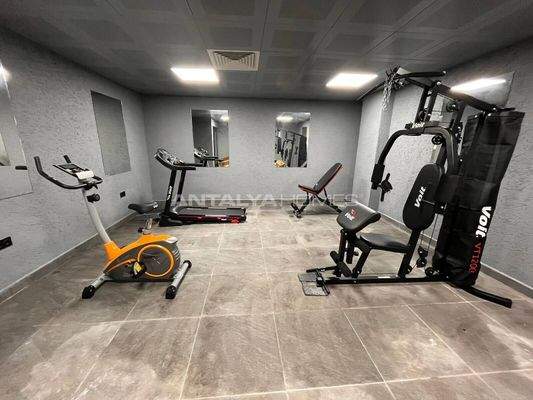 Furnished Apartment with Pool Access in Mahmutlar Alanya