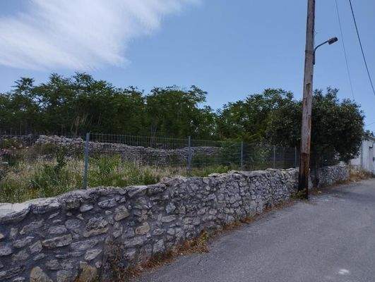 Schöne Aussicht auf das Meer und die Berge in Episkopi- Baugrundstück