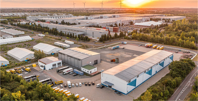 gesamtes Grundstück.png