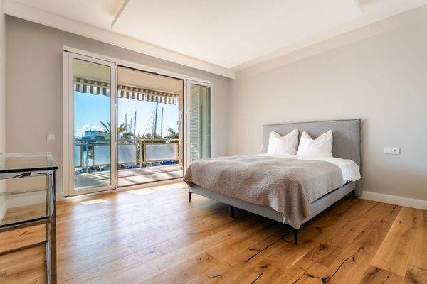 Eines von 2 Schlafzimmern