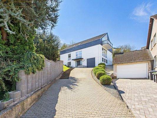 Gepflegtes Zweifamilienhaus in Saarlouis