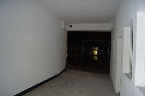 Eingang Richtung Str.