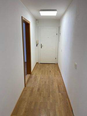 IMG Flur, Eingangstüre_4080.jpg