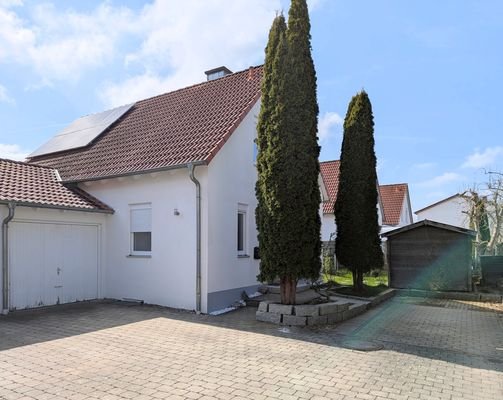 Garage + Stellplatz