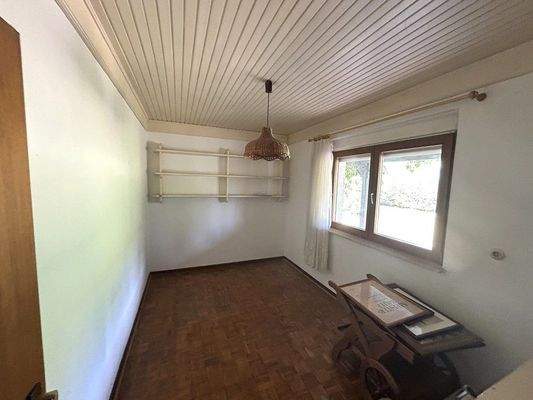 extra Zimmer im EG (z.B. Büro, Schlafzimmer)