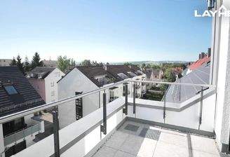 Terrasse mit Blick bis zum Fernsehtur