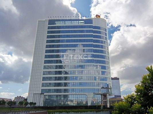 Real Estate Close to Metrobüs is İstanbul Şişli Mecidiyeköy