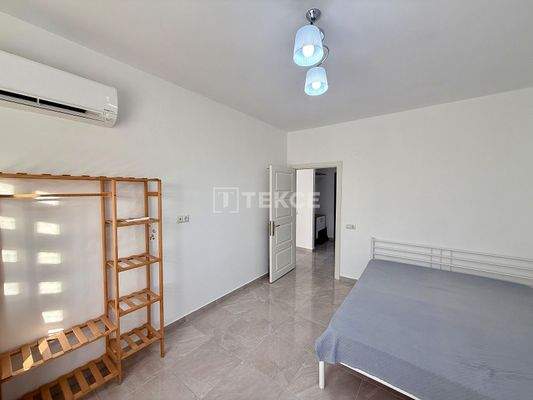 Furnished Apartment in a Complex with a Pool in Alanya
