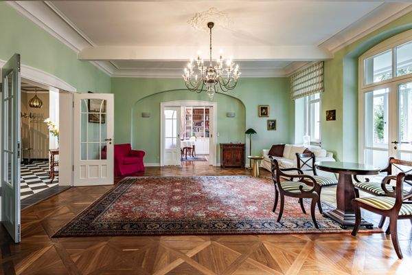 Empfangsbereich/Wohnen EG