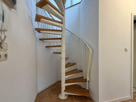 Treppenaufgang zum Spitzboden