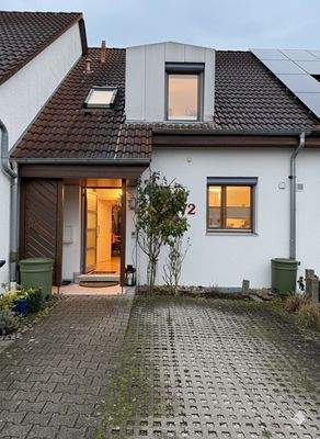 Parkplatz vor dem Haus