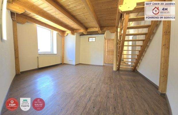 Wohnzimmer mit Galerie