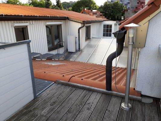 Obergeschoss Nebengebäude und Lichthofdach 