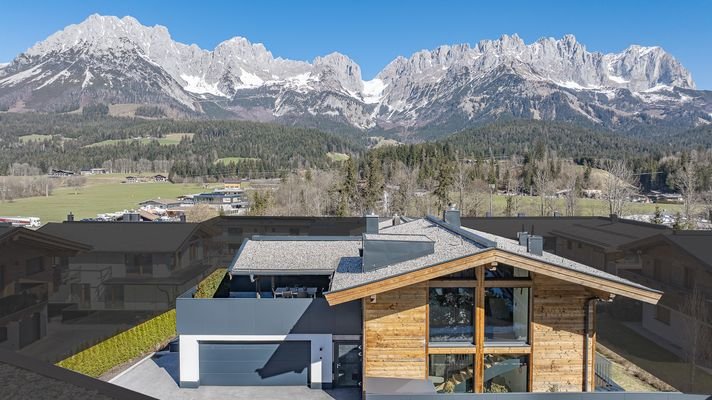KITZIMMO-Exklusive Luxusvilla mit Kaiserblick in Toplage - Immobilien Going.