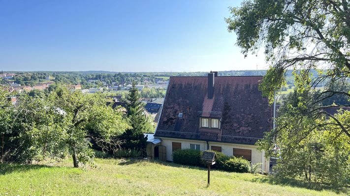 Blick vom Grundstück oben