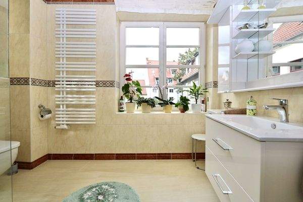 Vorderhaus / OG 2-Raum